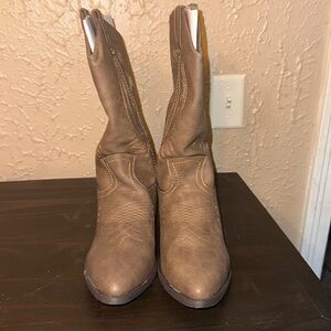 Brand new Rampage western boots. Size 10